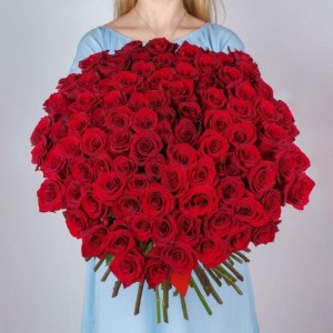 101 Red Roses