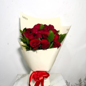 15 Red Roses Bouquets
